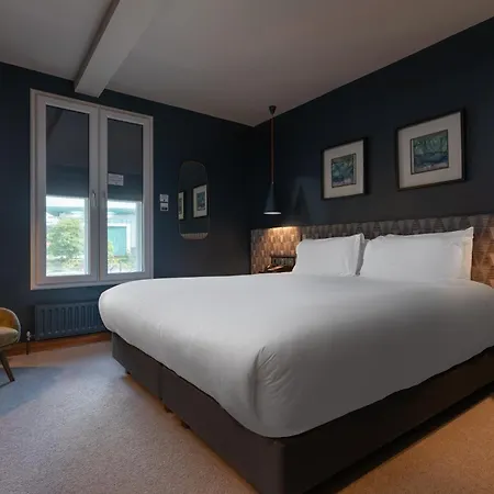 The Huntsman Hotel